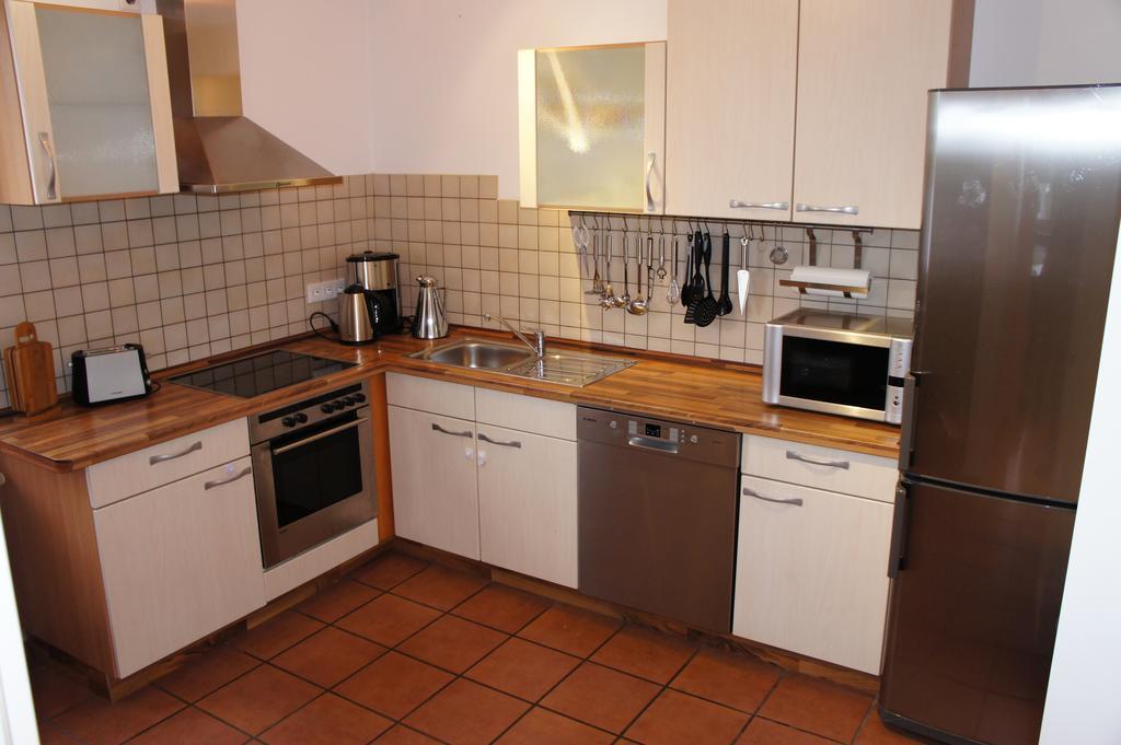Ferienwohnung Poettershof Крефелд Стая снимка